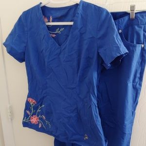 EUC jaanuu scrub set